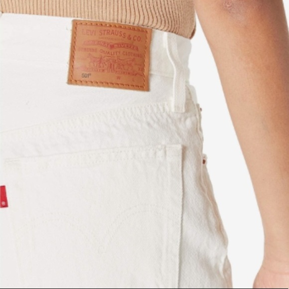 Levi’s High Waist Shorts NWT - Picture 4 of 10